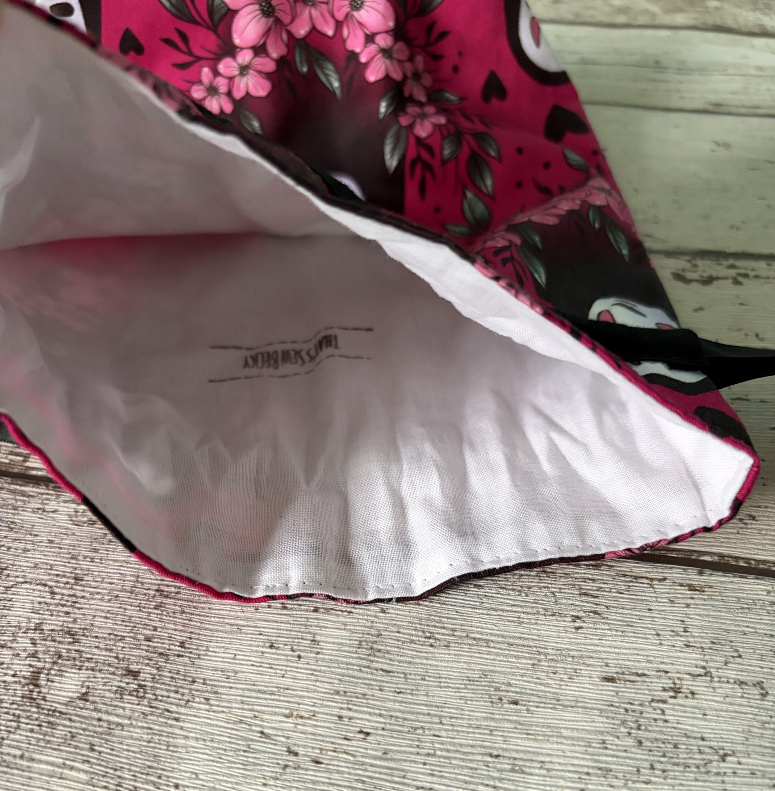 No Face Drawstring Bag - Image 4